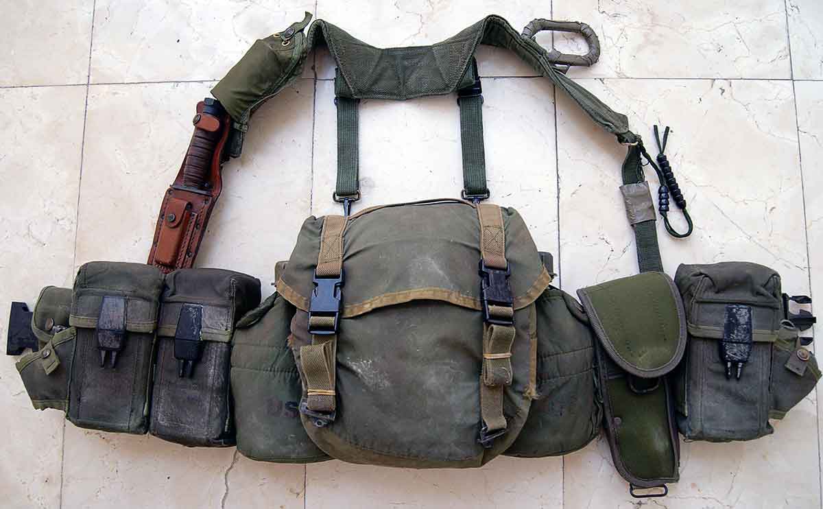 INCH Bag im Vergleich zum Survival Rucksack.