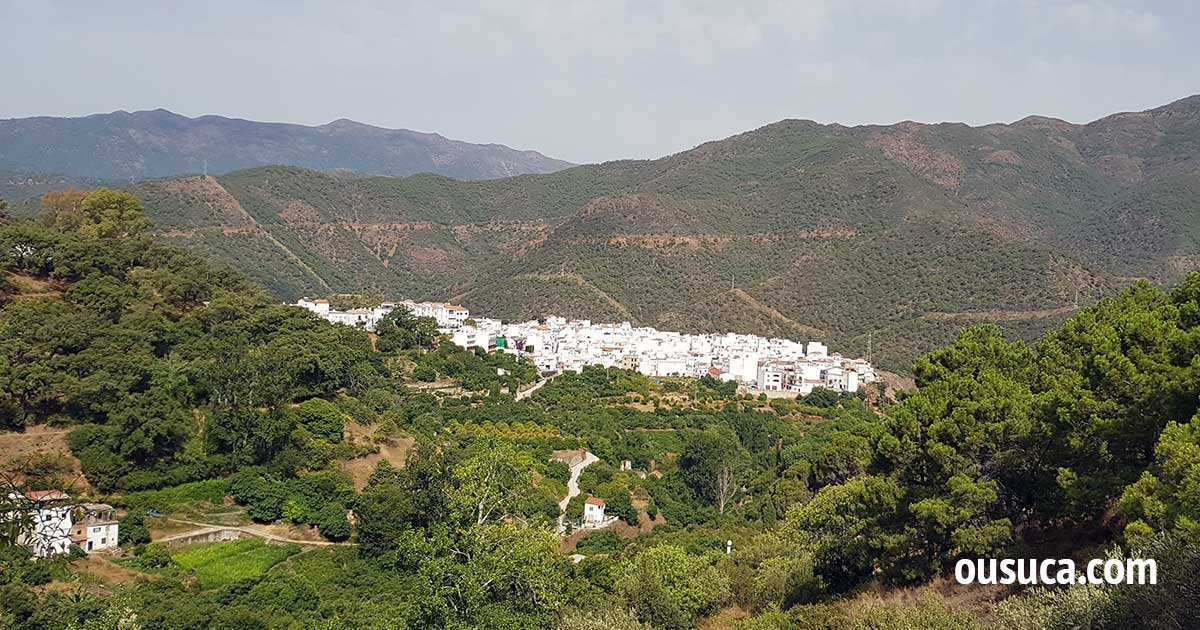 Das Dorf Istán nahe Marbella in Andalusien.
