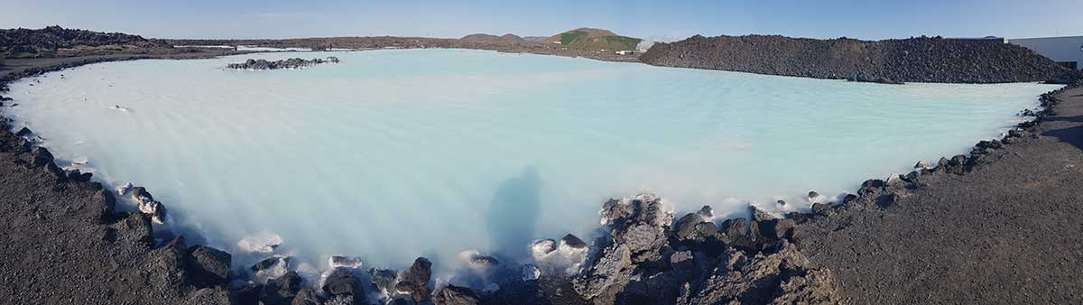 Besuch und Waschen in der Blauen Lagune Reykjavik.