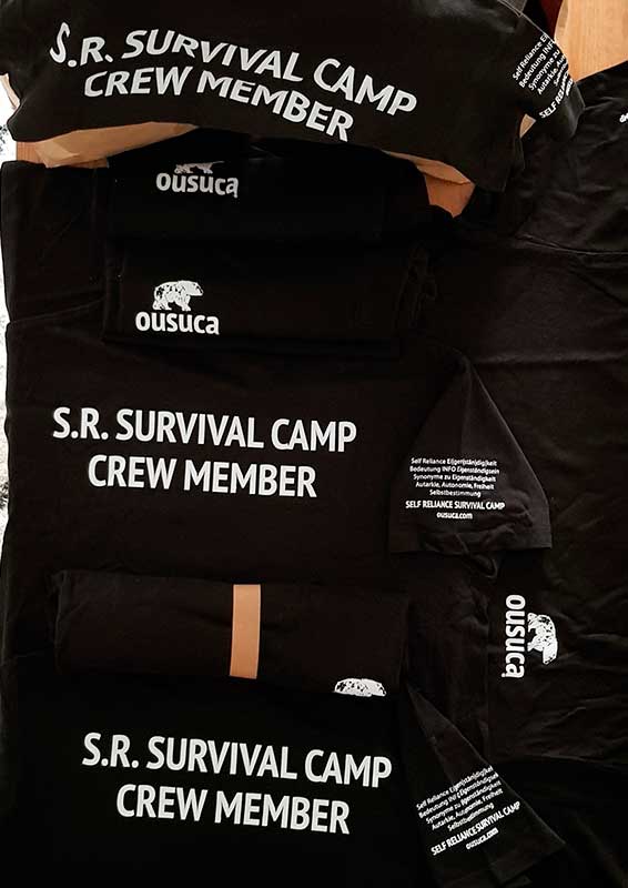 ousuca Survival Camp Mitglieder T Shirts