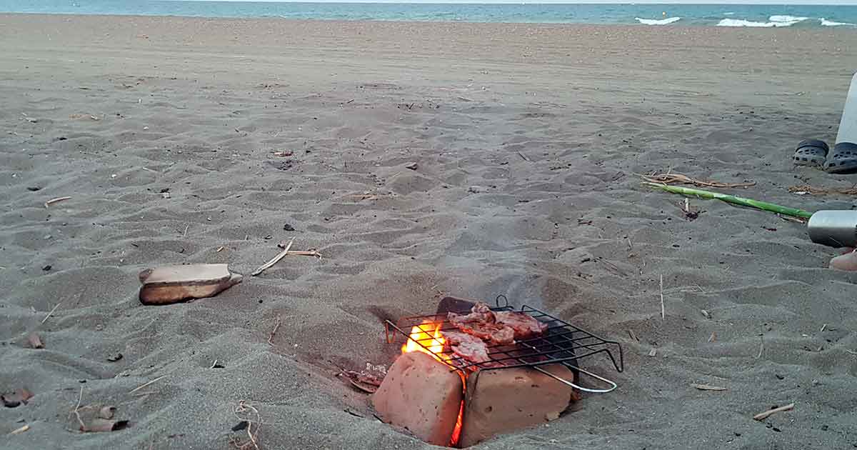Lagerfeuer, Barbecue am Strand