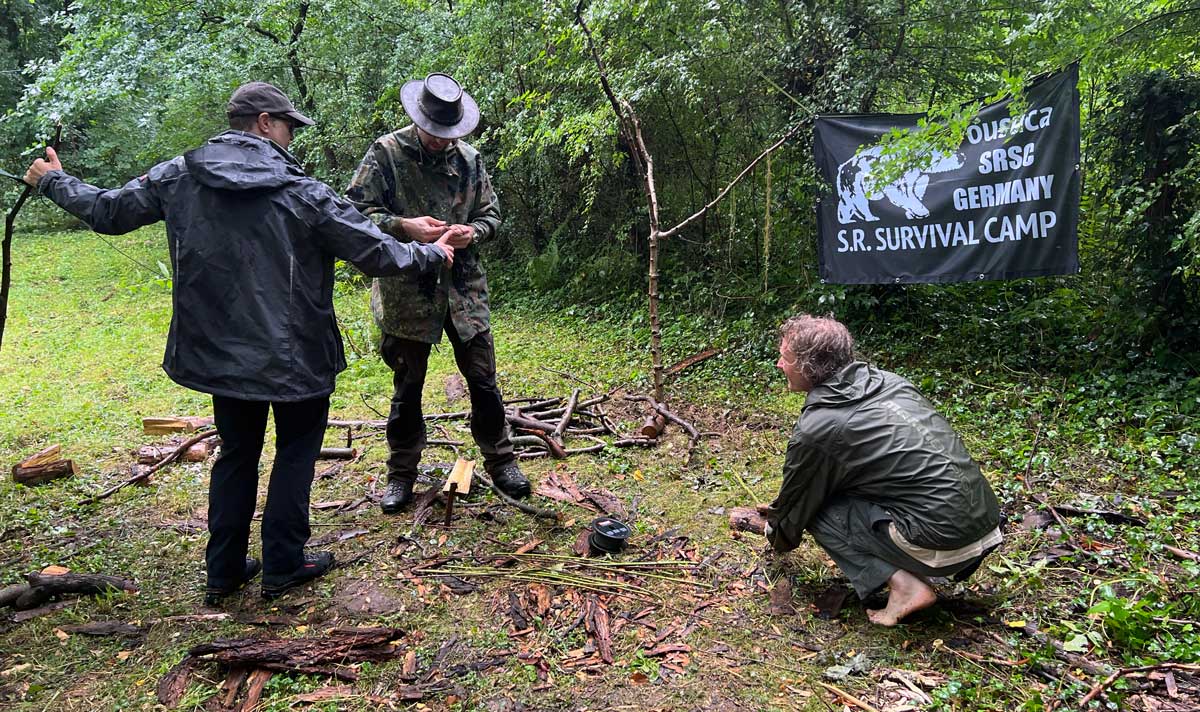 SRSC Outdoor Bushcraft Survival Camp 