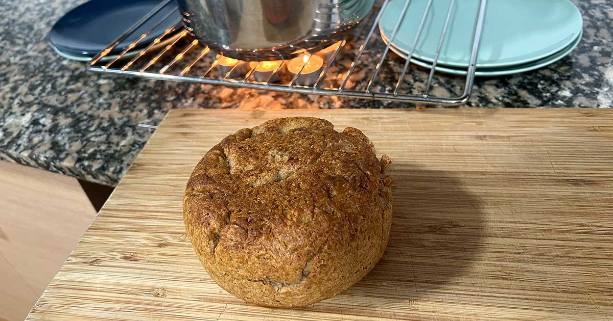 Brot backen bei Stromausfall (Blackout), Topfbrot über Teelichtern