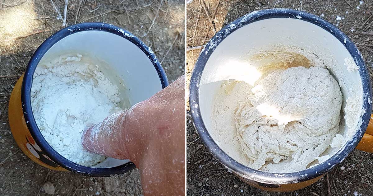 Teig machen für Pfannenbrote Outdoor in einer Tasse