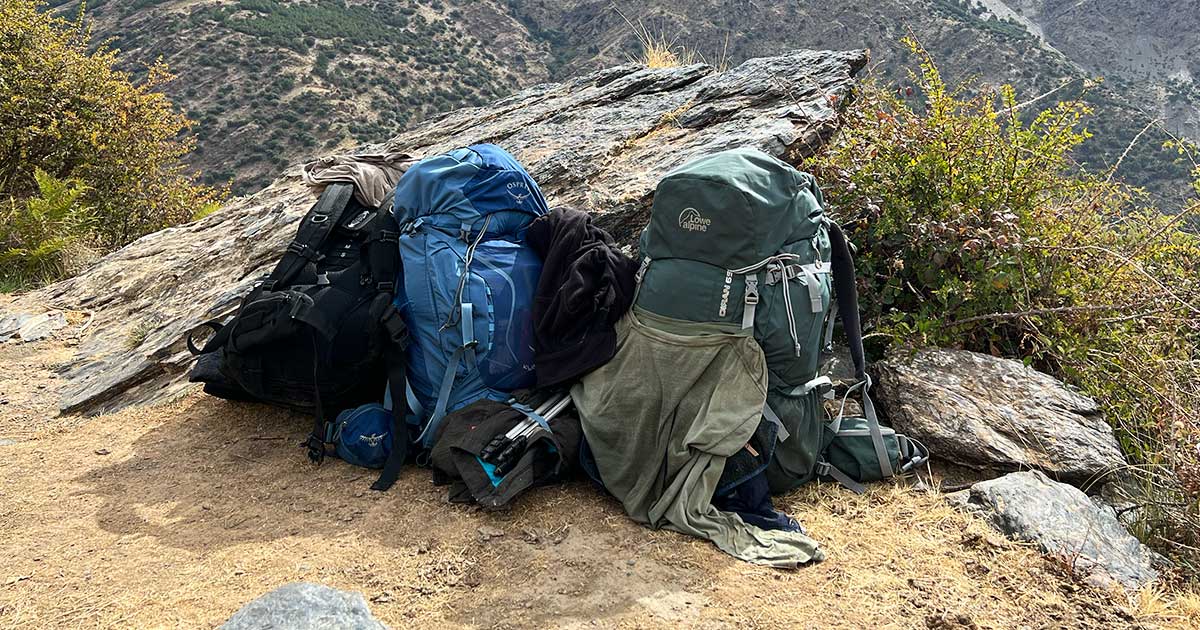 Fluchtrucksack Ausrüstung, ein Survival Kit, um das Haus zu verlassen und draußen zu überleben
