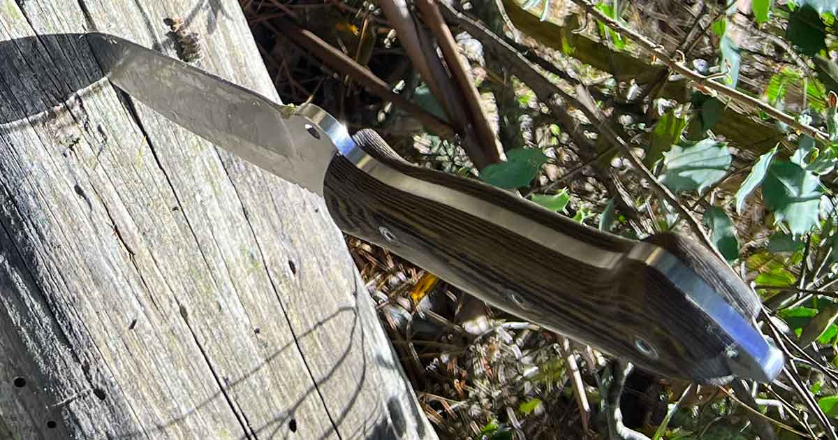 Messerklinge diese Bushcraft- und Survival-Messer aus Werkzeugstahl